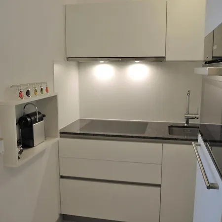 Sibylle By Fewotessin アパート